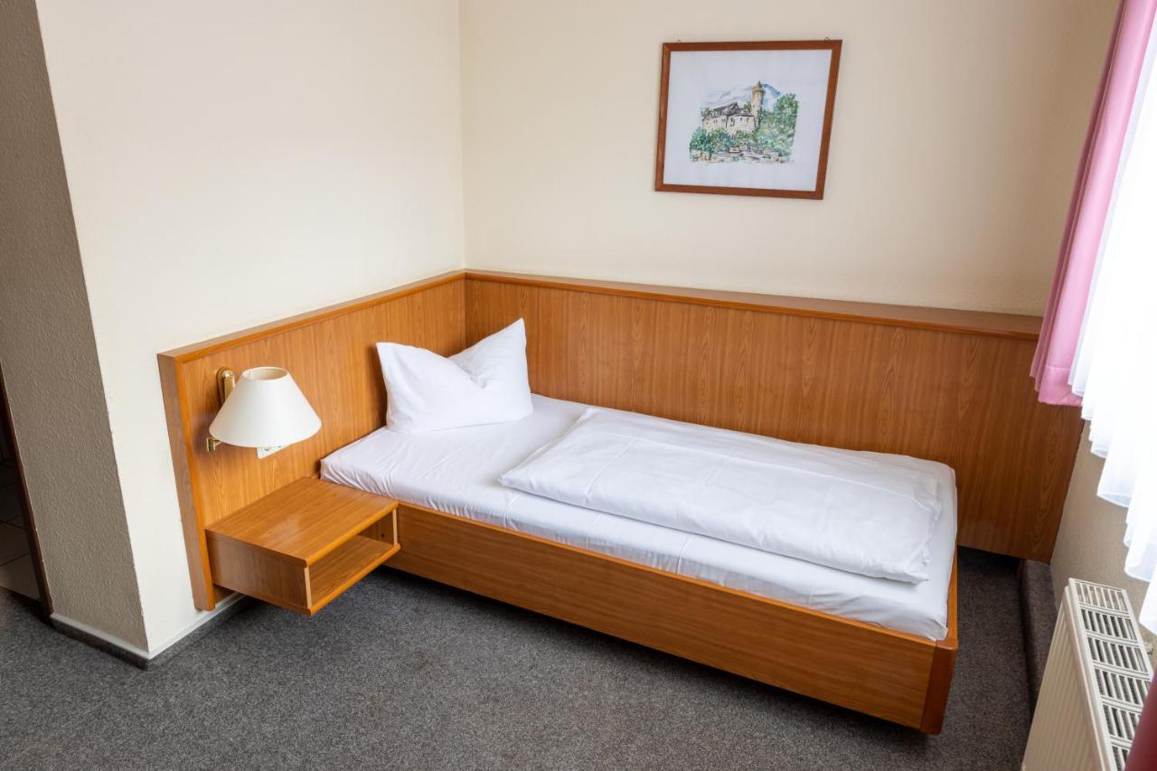 Hotel Anker Saalfeld Saale ภายนอก รูปภาพ