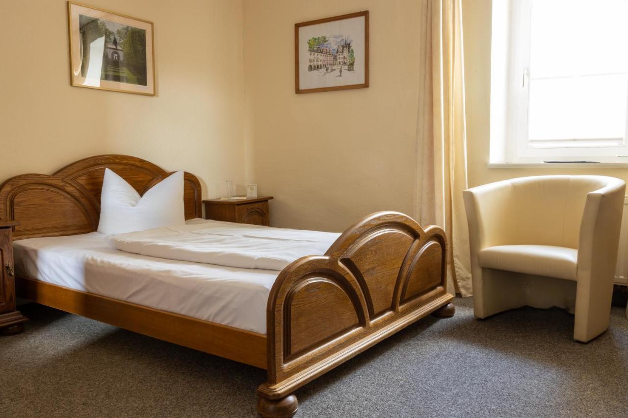 Hotel Anker Saalfeld Saale ภายนอก รูปภาพ